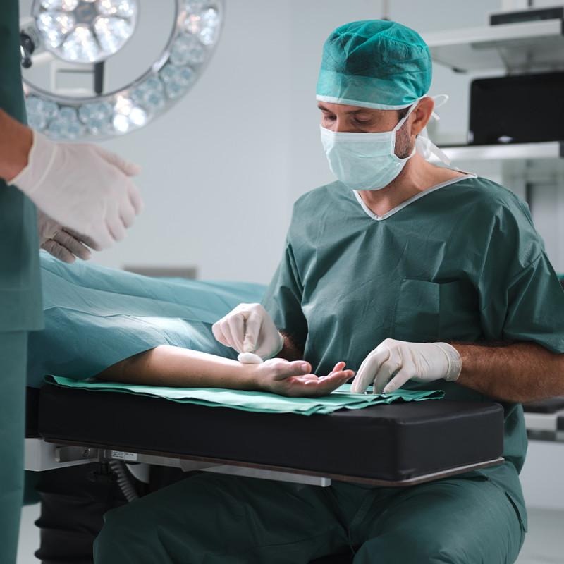 Table chirurgie du bras 60 x 36 cm NOVAK